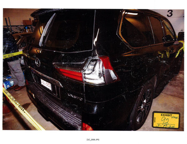 photo of broken taillight