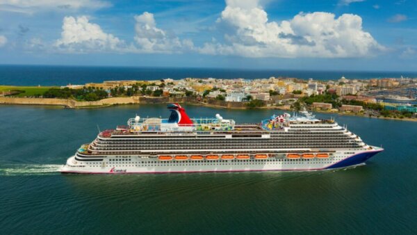 Carnival Horizon photo