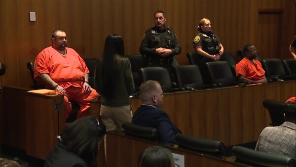 Carlos Hernandez (L) and Joshua Zuazo (R) appear in court 