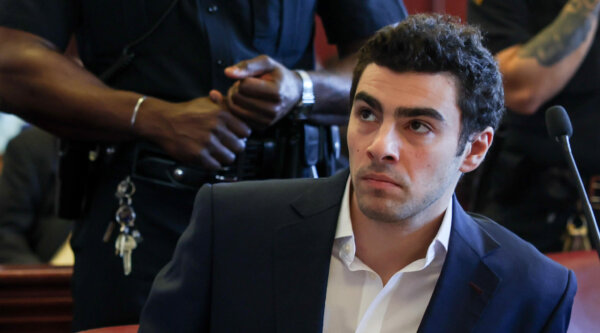 Luigi Mangione appears in Manhattan Criminal Court