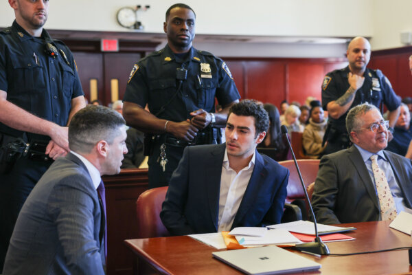 luigi mangione in court