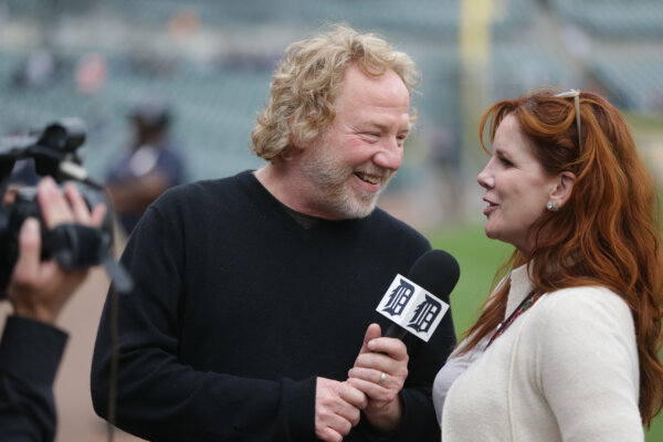 Timothy Busfield interviews his wife, Melissa Gilbert