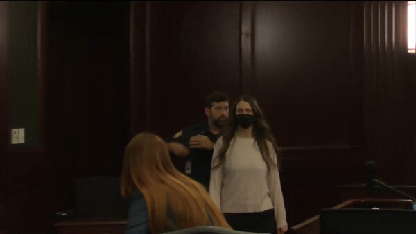 Shanna Gardner walks into court