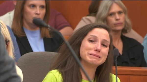 Kouri Richins cries in court